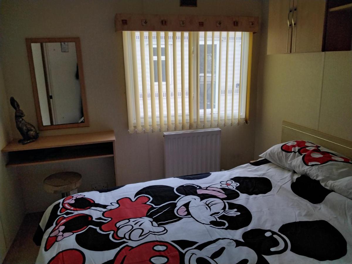 19 Laurel Close Highly Recommended 6 Berth Holiday Home With Hot Tub In Prime Location Таттершолл Экстерьер фото