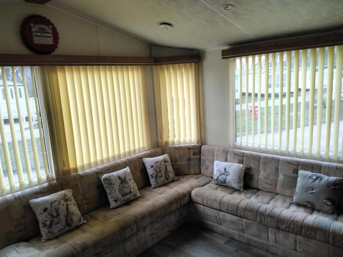 19 Laurel Close Highly Recommended 6 Berth Holiday Home With Hot Tub In Prime Location Таттершолл Экстерьер фото